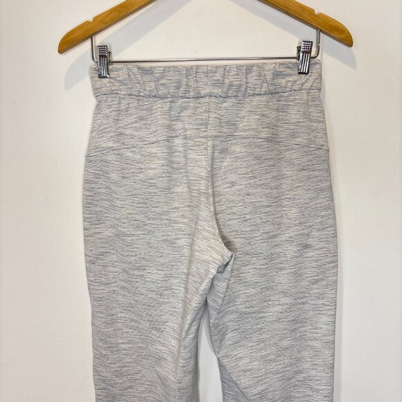 Lululemon Size 4 On the Fly Striped Cropped Pants We are from Space Ice Gray C67 - Picture 11 of 16